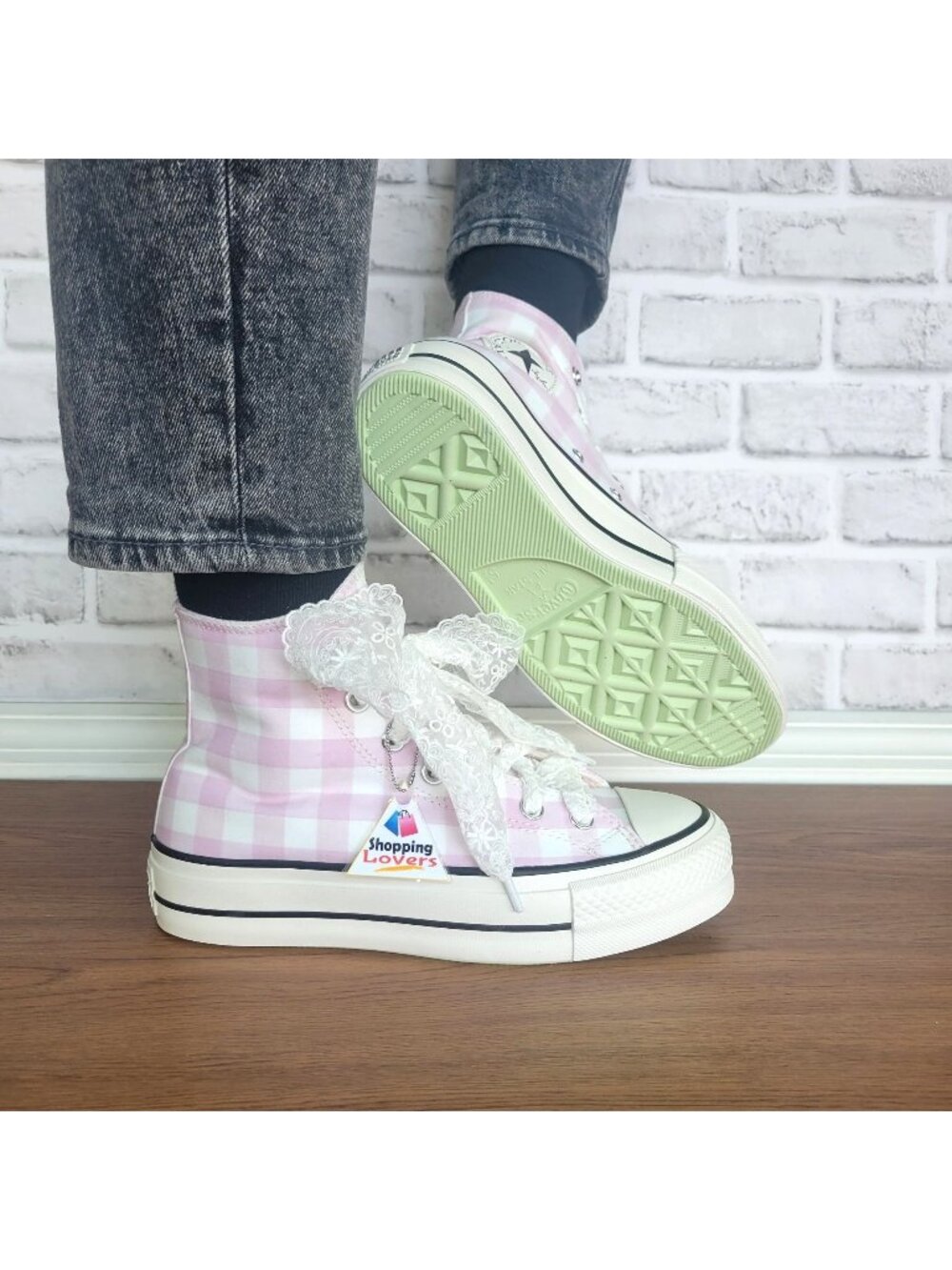 ⭐Converse Chuck Taylor Lift Platform Gingham 8 Women Shoes Sneakers Pink A13663C